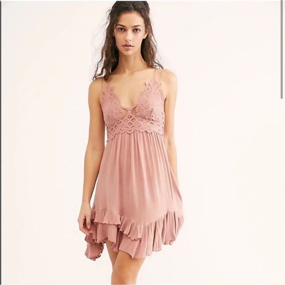 Free People Adella mini mauve light pink lace dress BLOGGER  Favorite Size M - Picture 2 of 9